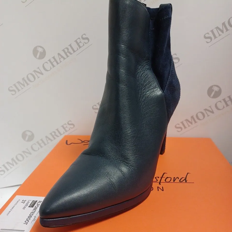 BOXED RUTH LANGSFORD PLATFORM LEATHER ANKLE BOOTS, NAVY - SIZE 4 