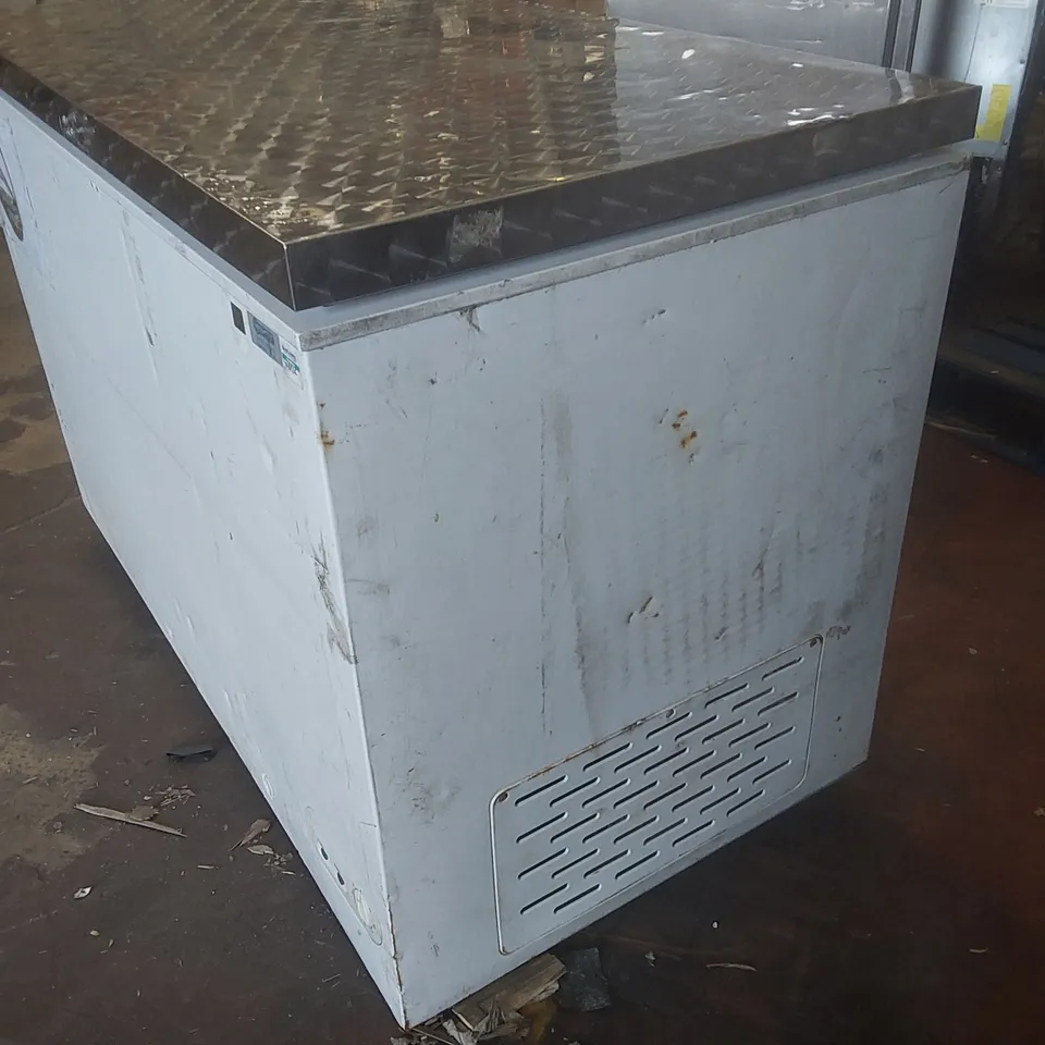 CAPITAL COOLING COMMERCIAL CHEST FREEZER