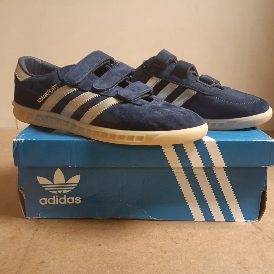 BOXED PAIR OF ADIDAS FRANKFURT TRAINERS IN DEEP BLUE/SILVER SIZE UK 10