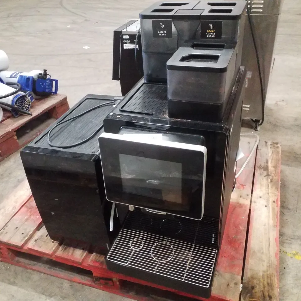 FRANKE A600 COFFEE MACHINE WITH FRIDGE