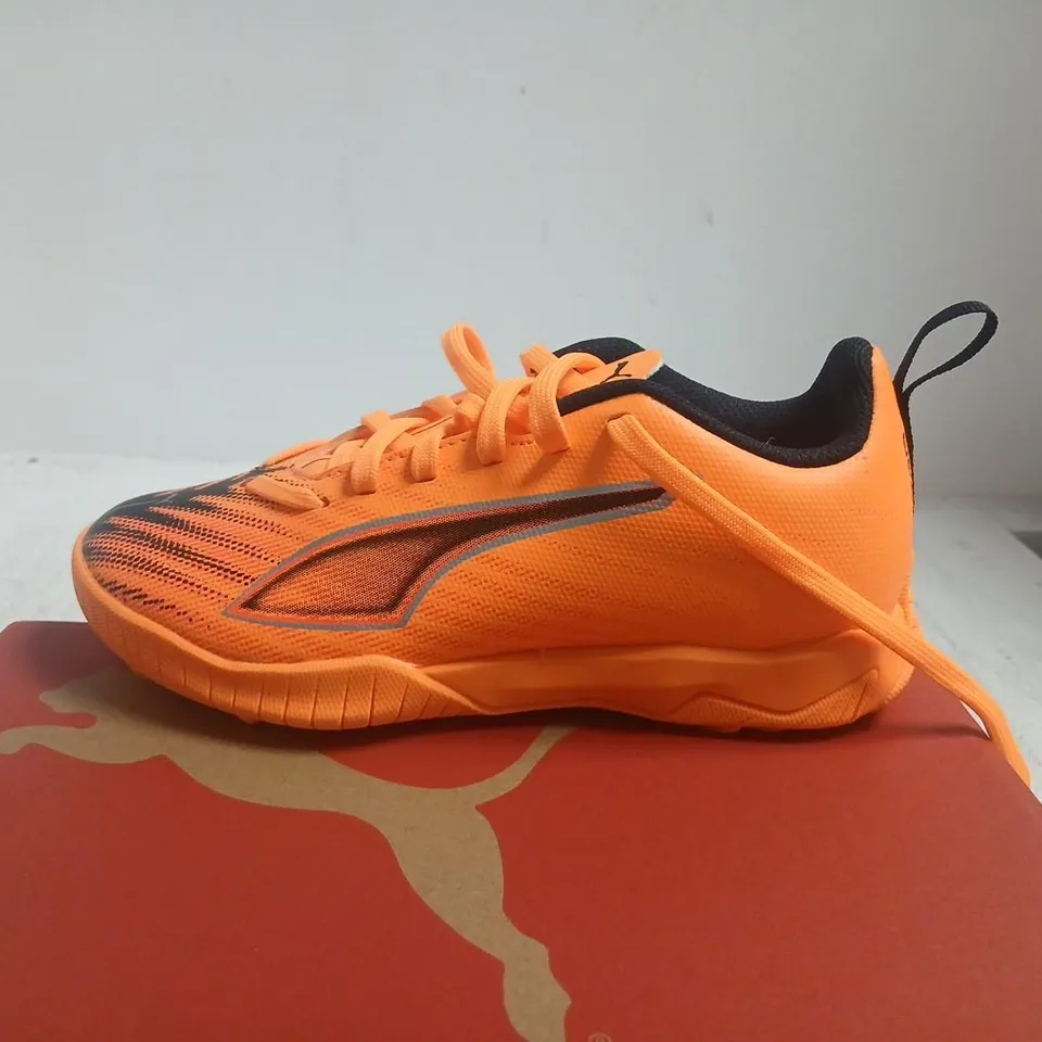 PUMA ULTRA 6 PLAY TT JR ORANGE TRAINERS SIZE KIDS 12