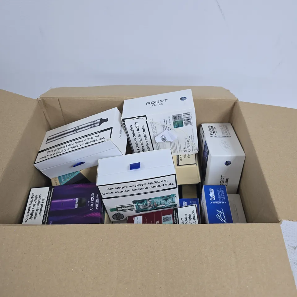 APPROXIMATELY 20 ASSORTED E-CIG PRODUCTS AND ACCESSORIES TO INCLUDE INNOKIN, VAPORESSO, ETC 