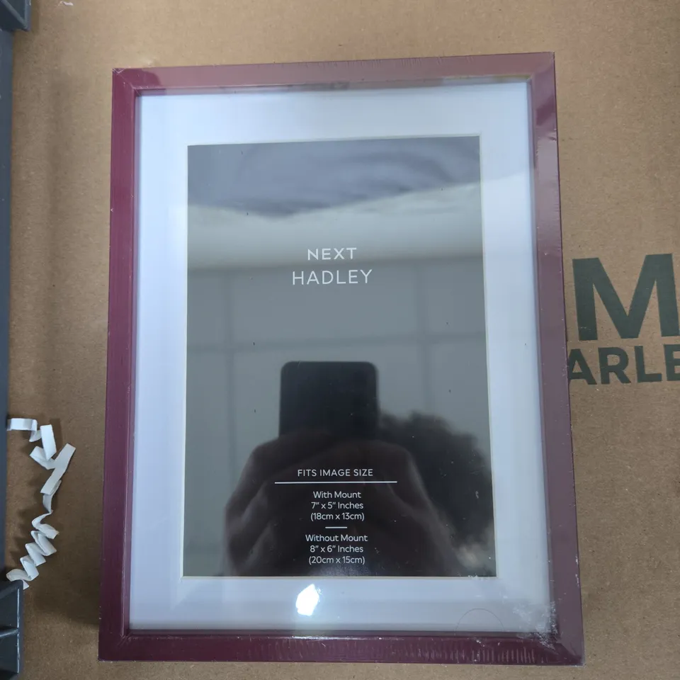 TOTE OF APPROXIMATELY 15 ASSORTED ITEMS TO INCLUDE: NEXT PHOTO FRAME