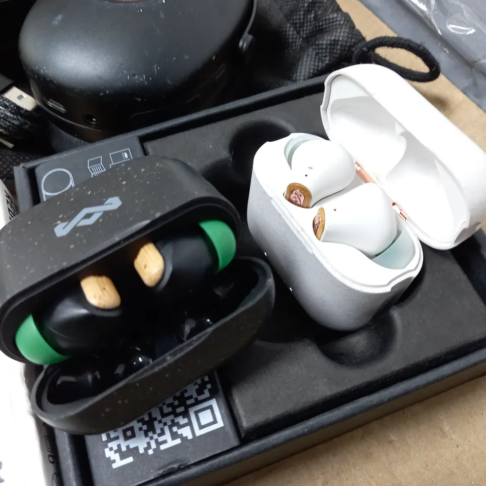 LOT OF 5 ASSORTED MARLEY AUDIO ITEMS TO INCLUDE TWS EARBUDS AND WIRELESS HEADPHONES