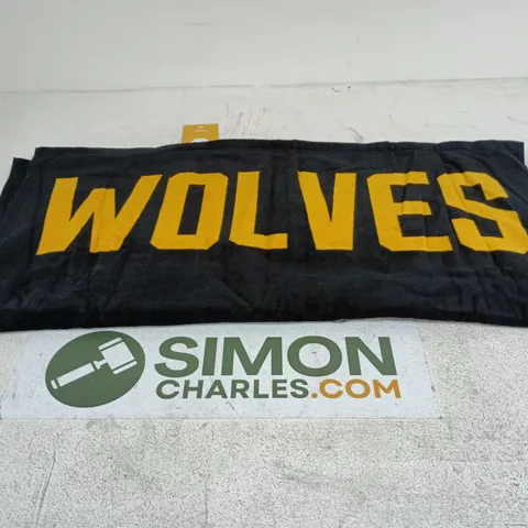 WOLVES FLEECE THROW BLANKET – BLACK WITH GOLD 'WOLVES' LETTERING