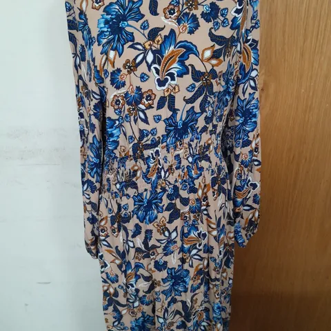M&S MAXI DRESS IN BEIGE AND BLUE FLORAL SIZE 16