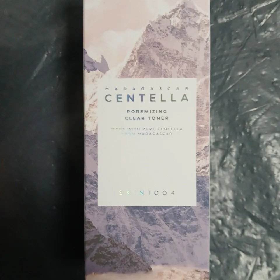 CENTELLA MADAGASCAR POREMINIZING CLEAR TONER – 210 ML