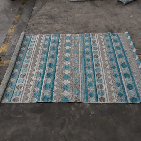 PABLO GREY/BLUE CARPET // SIZE: 120 X 180cm