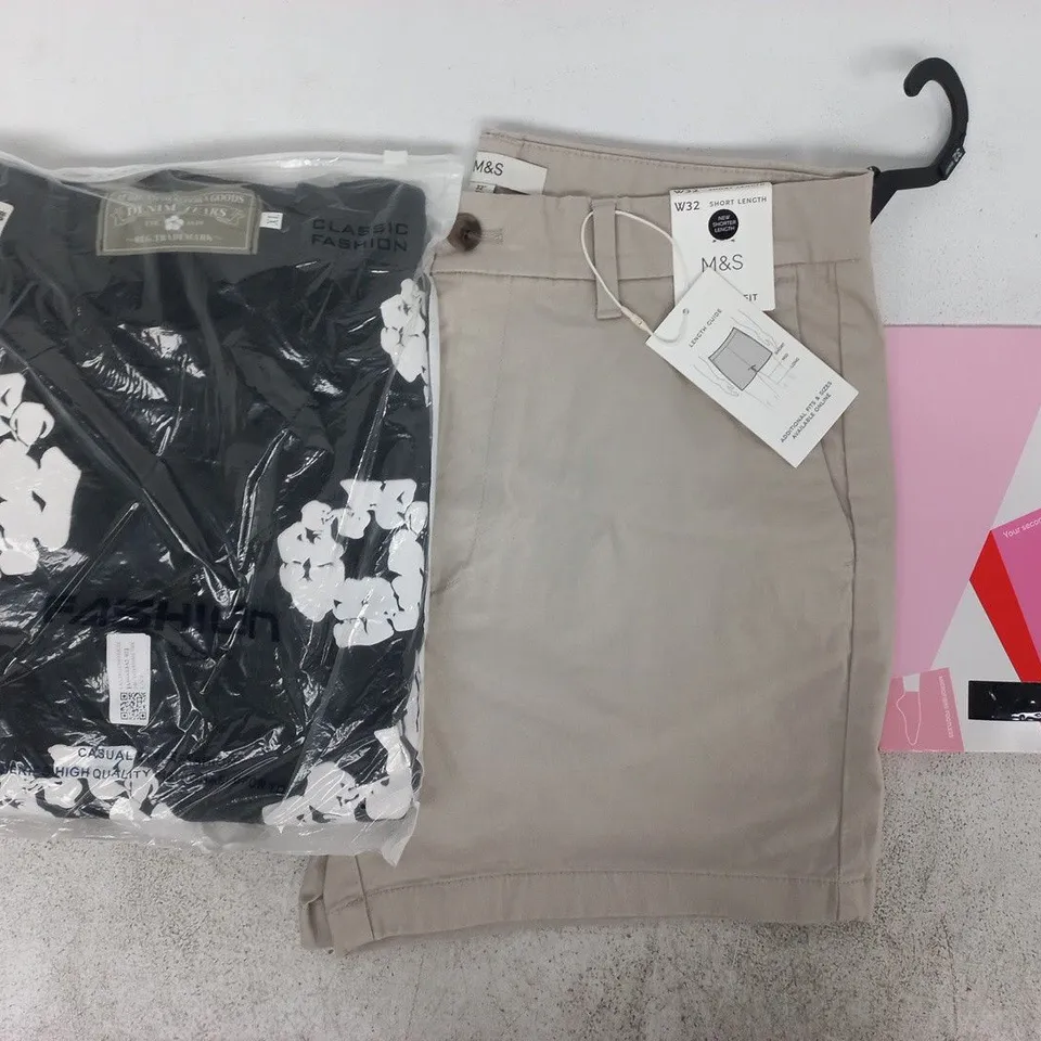 APPROXIMATELY 20 ASSORTED CLOTHING AND FASHION PRODUCTS IN VARIOUS STYLES AND SIZES - COLLECTION ONLY
