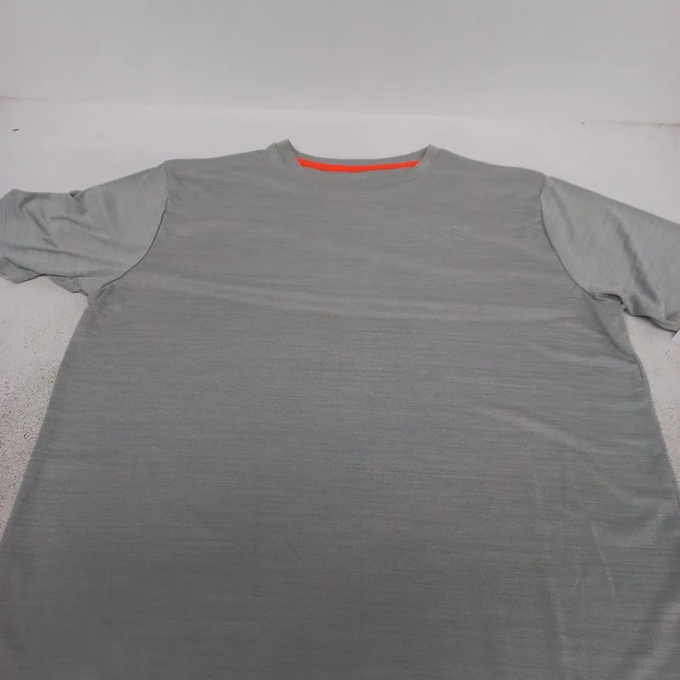NORTH PEAK GREY T-SHIRT – UK L (EU L, US L)