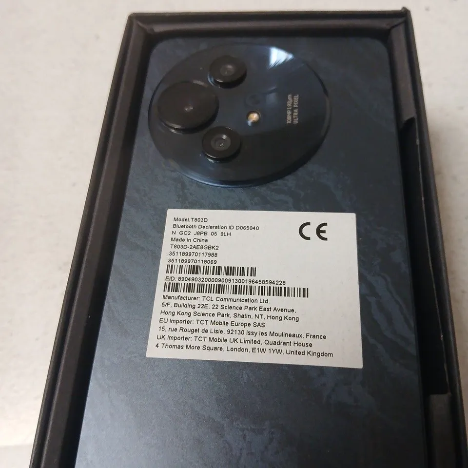 TCL T803D SMARTPHONE – BLACK, BOXED - POWERS ON 