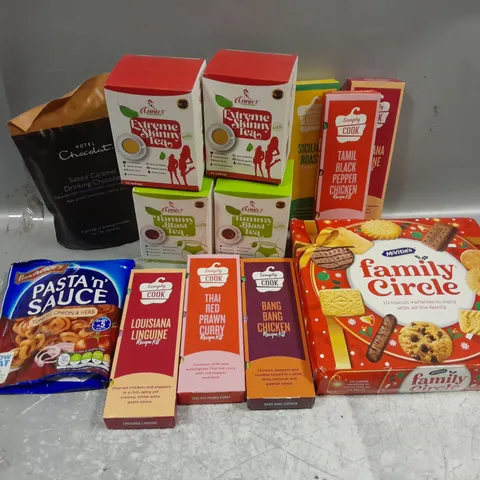 APPROXIMATELY 15 ASSORTED FOOD & DRINK ITEMS TO INCLUDE MCVITIES FAMILY CIRCLE, PASTA N SAUCE, EXTREME SKINNY TEA, ETC