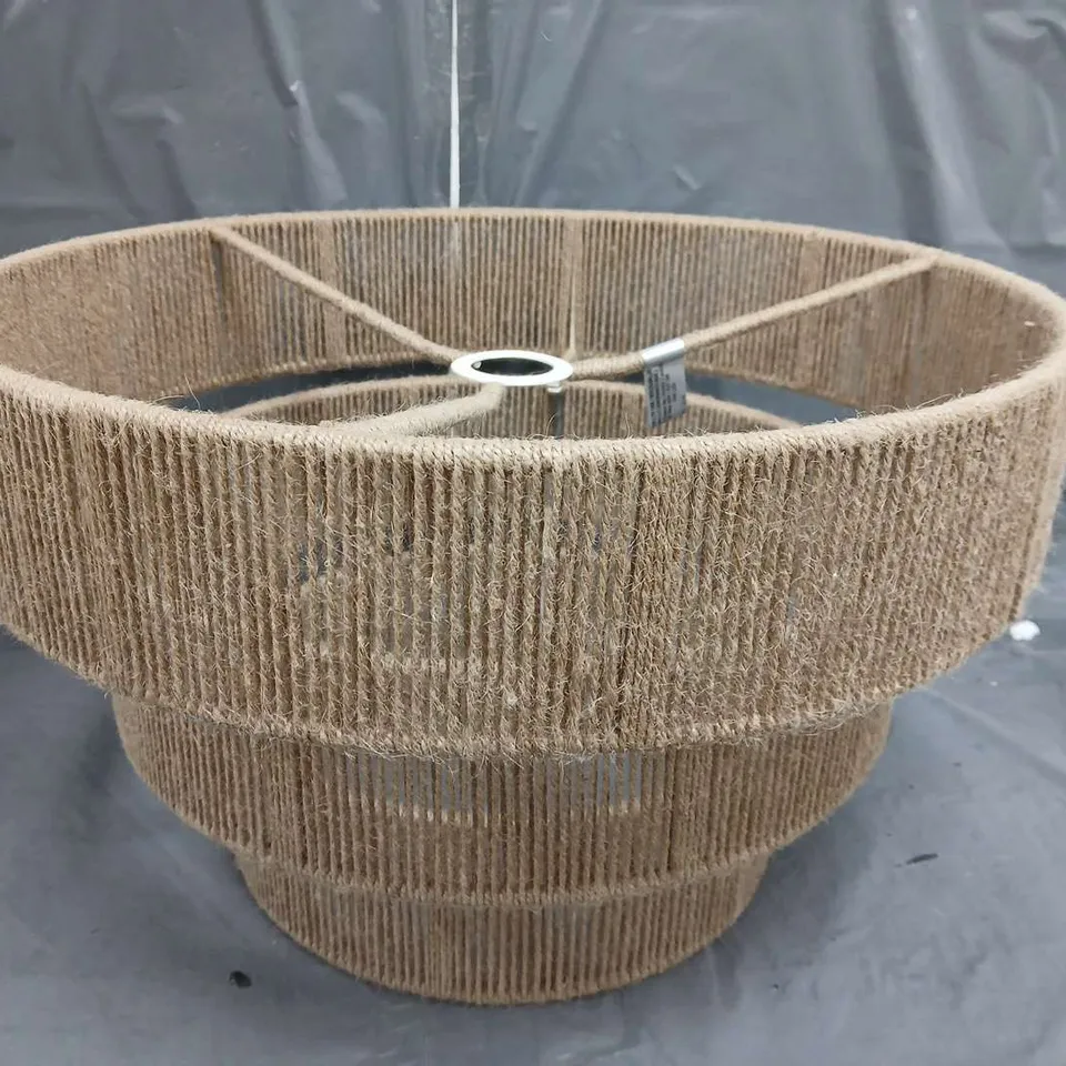 BOXED 3-TIER TWINE EASY FIT SHADE