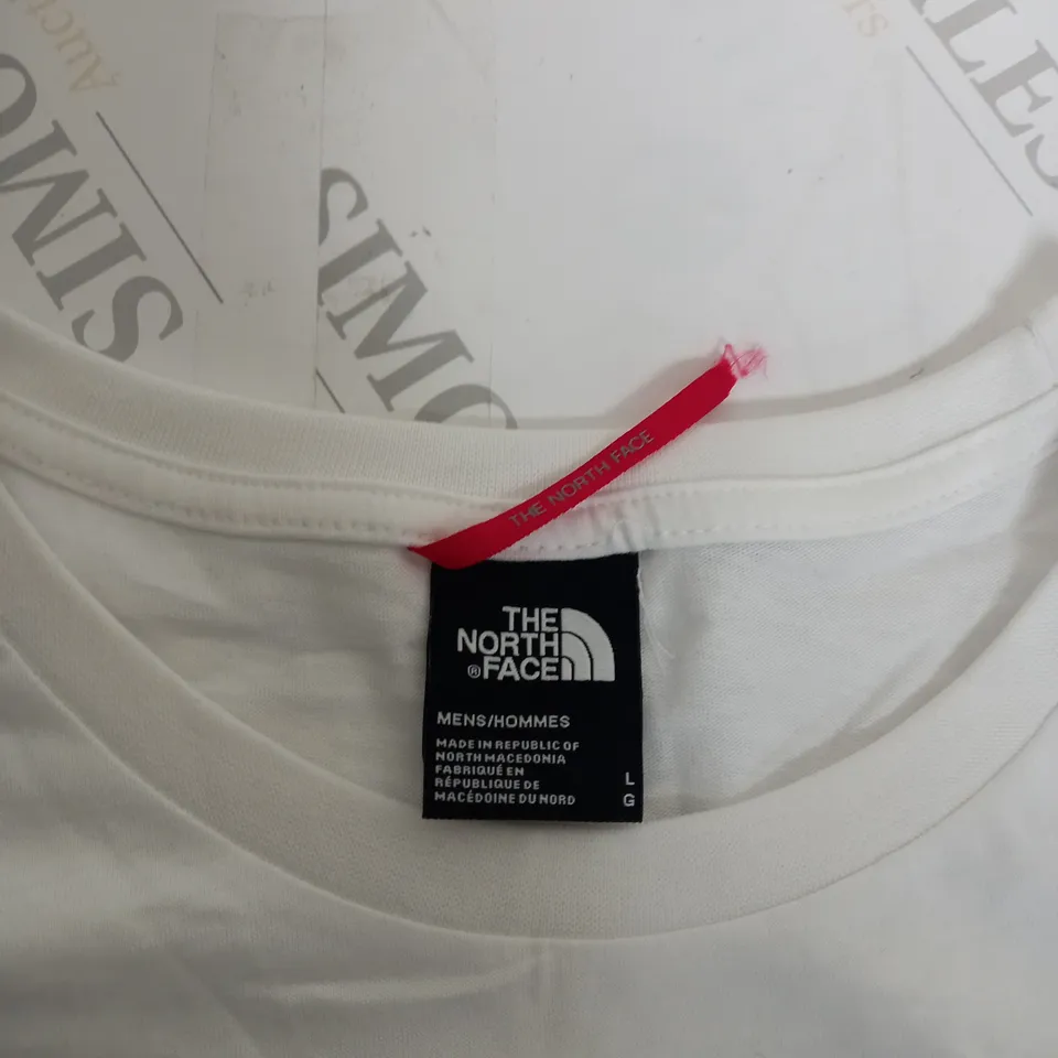 NORTH FACE WHITE LOGO TSHIRT-LARGE 