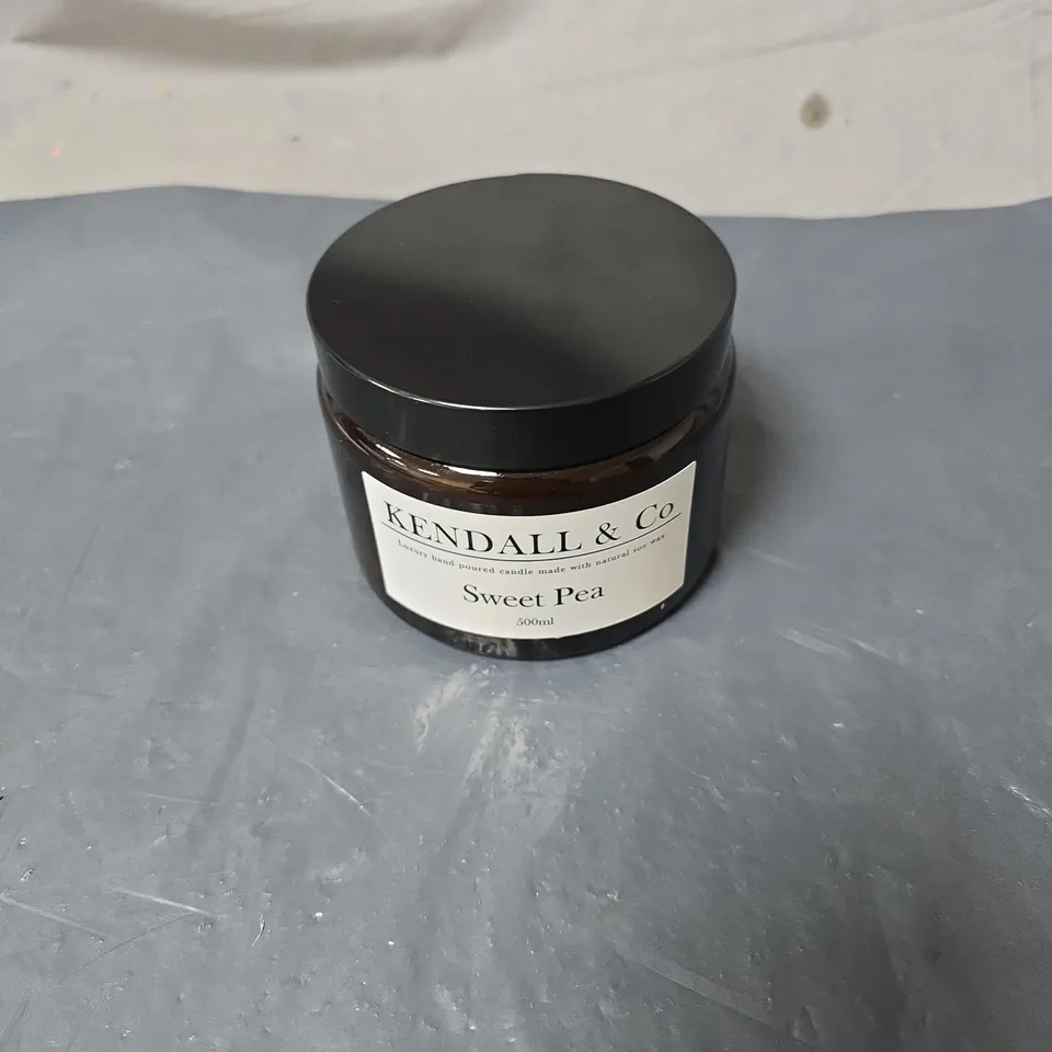 KENDALL & CO SWEET PEA CANDLE – 500ML