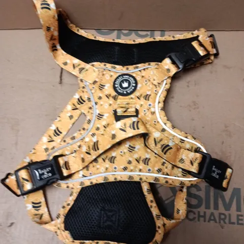 BAILEY AND COCO DOG HARNESS – YELLOW BEE-PRINT, ADJUSTABLE STRAPS