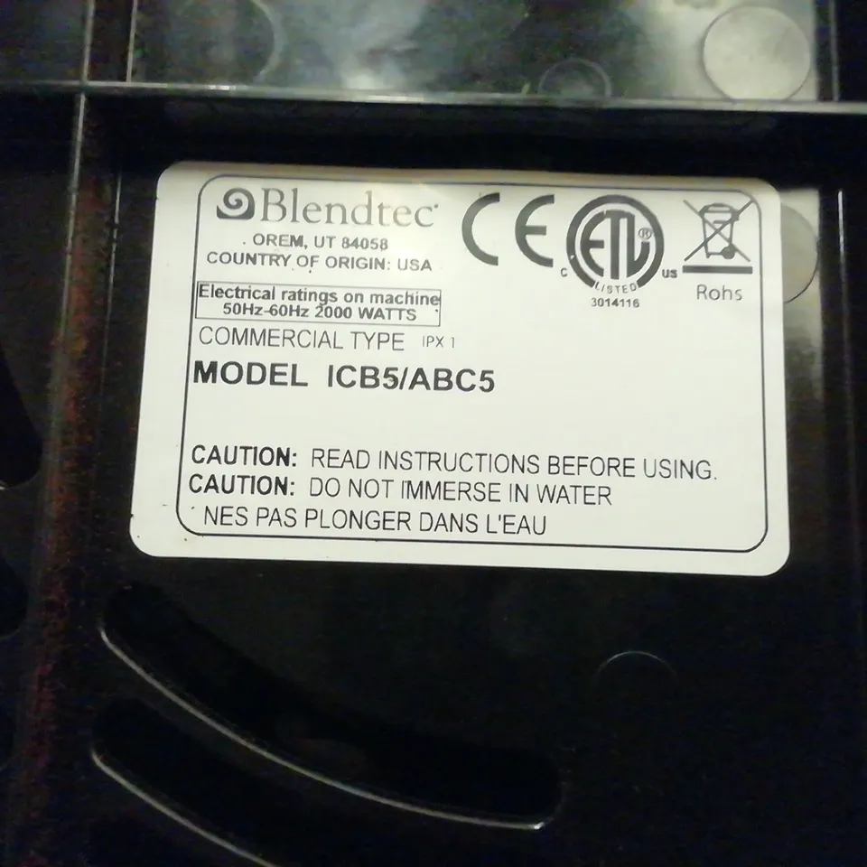 BLENDTEC COMMERCIAL BLENDER