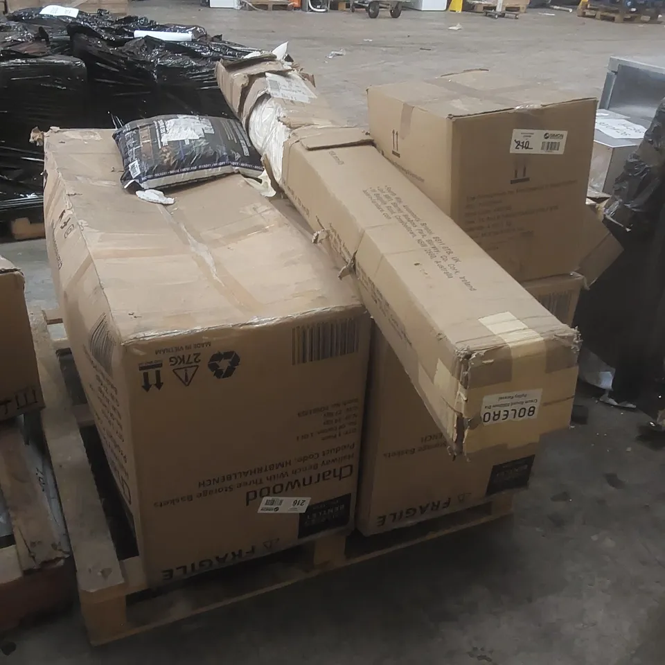 PALLET CONTAINING A LARGE QUANTITY OF ASSORTED ITEMS INCLUDING: CHARLES BENTLEY CHARNWOOD STORAGE HALLWAY BENCHES ECT