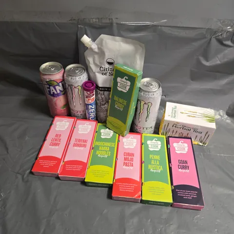 APPROXIMATELY 15 ASSORTED FOOD & DRINK ITEMS TO INCLUDE HERBAL TEA, MONSTER ENERGY ULTRA, GOAN CURRY RECIPE KIT, ETC - COLLECTION ONLY 