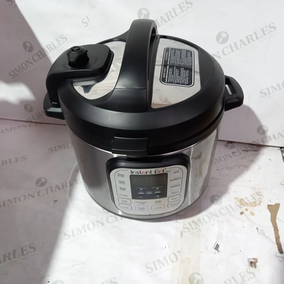 INSTANT POT DUO SMART PRESSURE COOKER