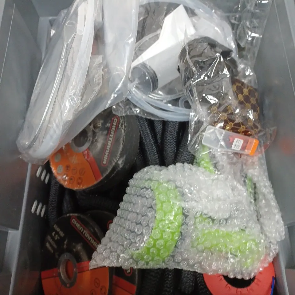 BOX OF APPROXIMATELY 20 ASSORTED HOUSEHOLD ITEMS TO INCLUDE PLUG SOCKET COVERS, PUNCH PLIERS AND WOODEN FORKS