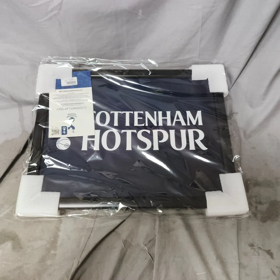 OFFICIAL MERCHANDISE TOTTENHAM HOTSPUR PADDED LAP TRAY
