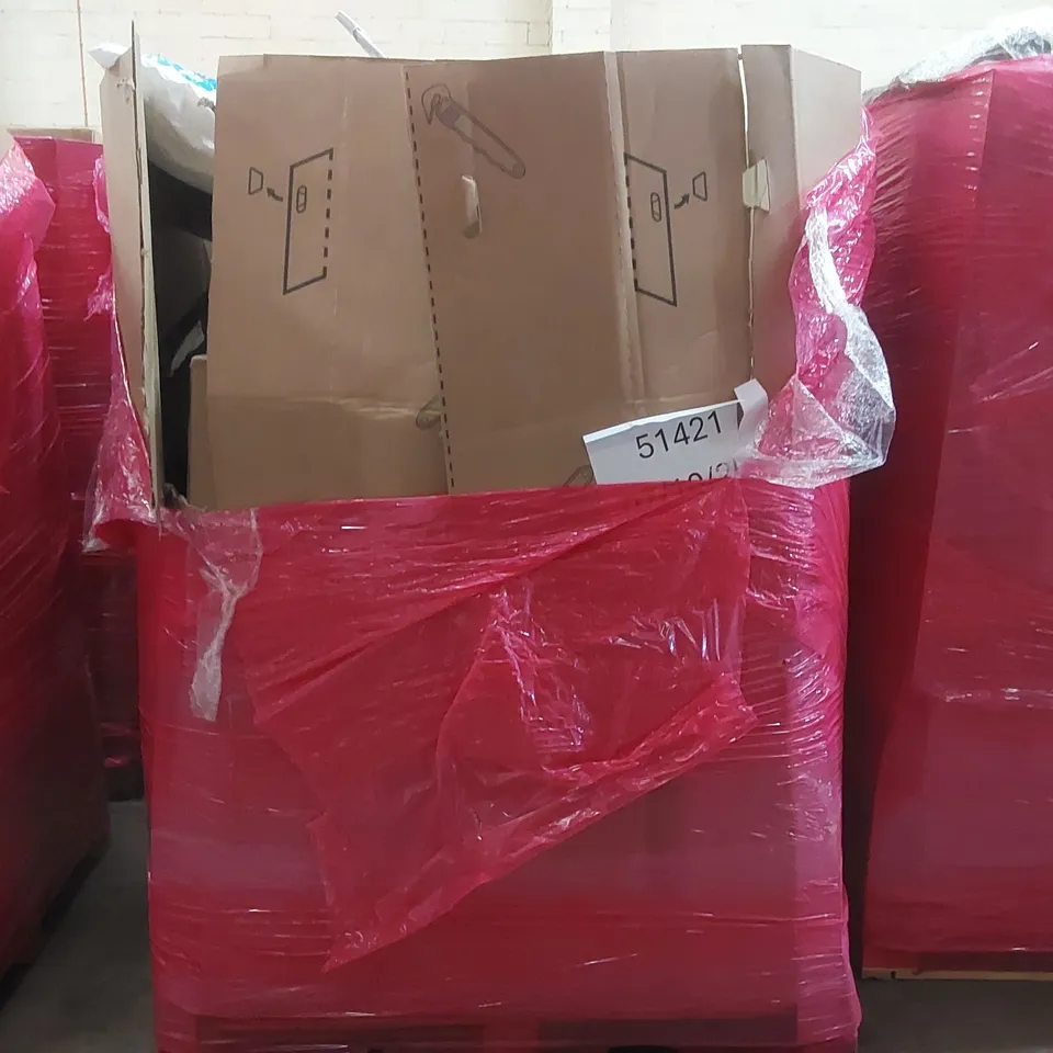 PALLET OF ASSORTED ITEMS TO INCLUDE: LOGITECH Z623 COMPUTER SPEAKER SYSTEM, LOGITECH WIRELESS KEYBOARD + MOUSE SETS, HEAVY DUTY UNDER DESK PC MOUNT, CLOTHES AIRER, SILENTNIGHT PILLOW ECT