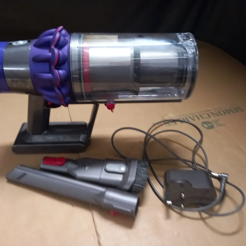 UNBOXED DYSON CORDLESS HANDHELD VACUUM