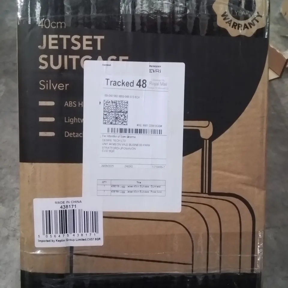 BOXED LUGG JETSET SUITCASE