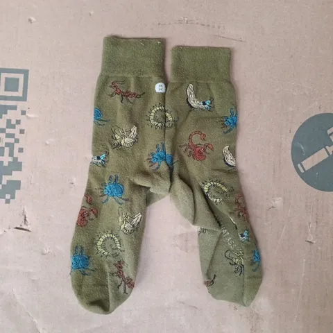 ON THAT ASS PAIR OF SOCKS IN OLIVE SIZE UNSPECIFIED