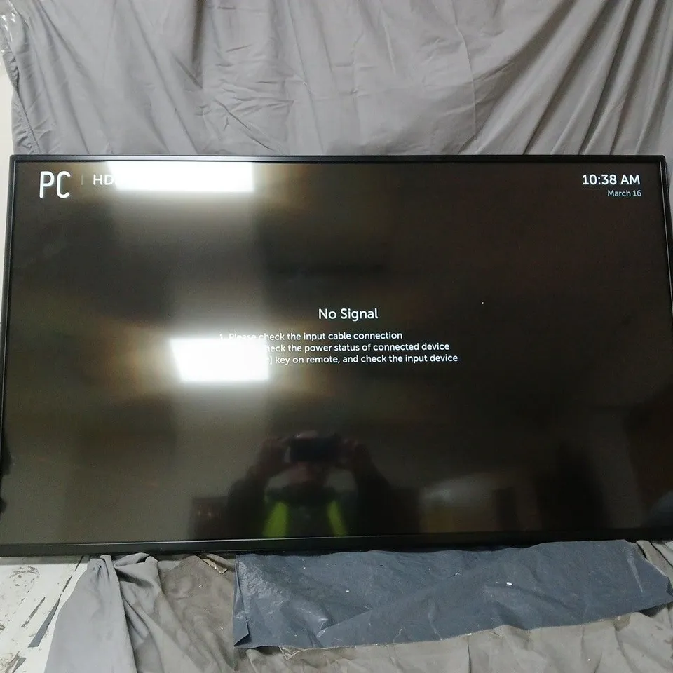 LG 49SM5KE-B 49-INCH PROFESSIONAL DISPLAY (CRESTON CONNECTED) NO POWER SUPPLY OR ACCESSORIES. BOXED. POWERS ON