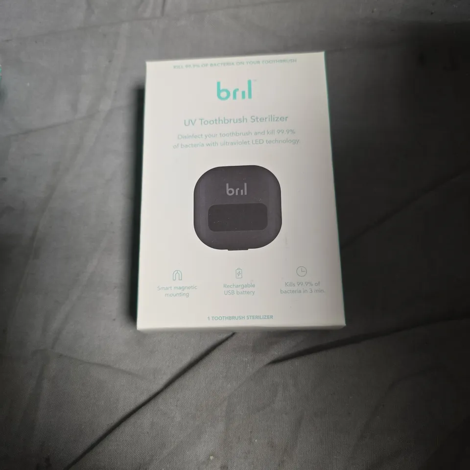 APPROXIMATELY 5 X BRL UV TOOTHBRUSH STERILIZER – BOXED