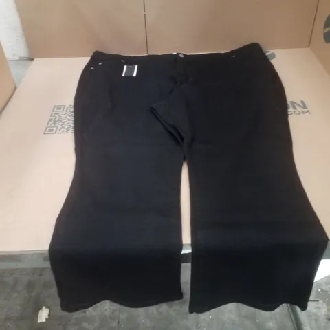 BOX CONTAINING APPROXIMATELY 14 BRAND NEW JULIPA BLACK BOOTCUT JEANS - SIZE 30