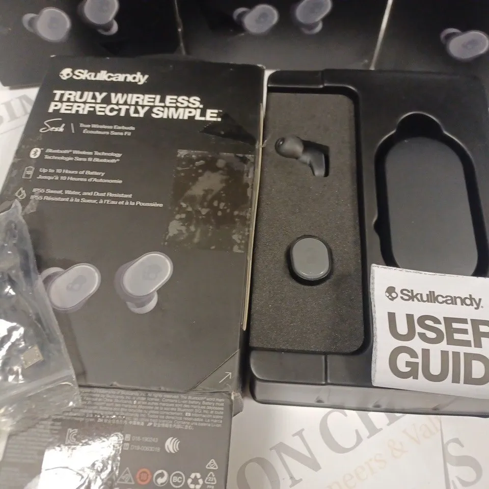 LOT OF 4 BOXED PAIRS OF SKULL CANDY SESH TWS EARBUDS