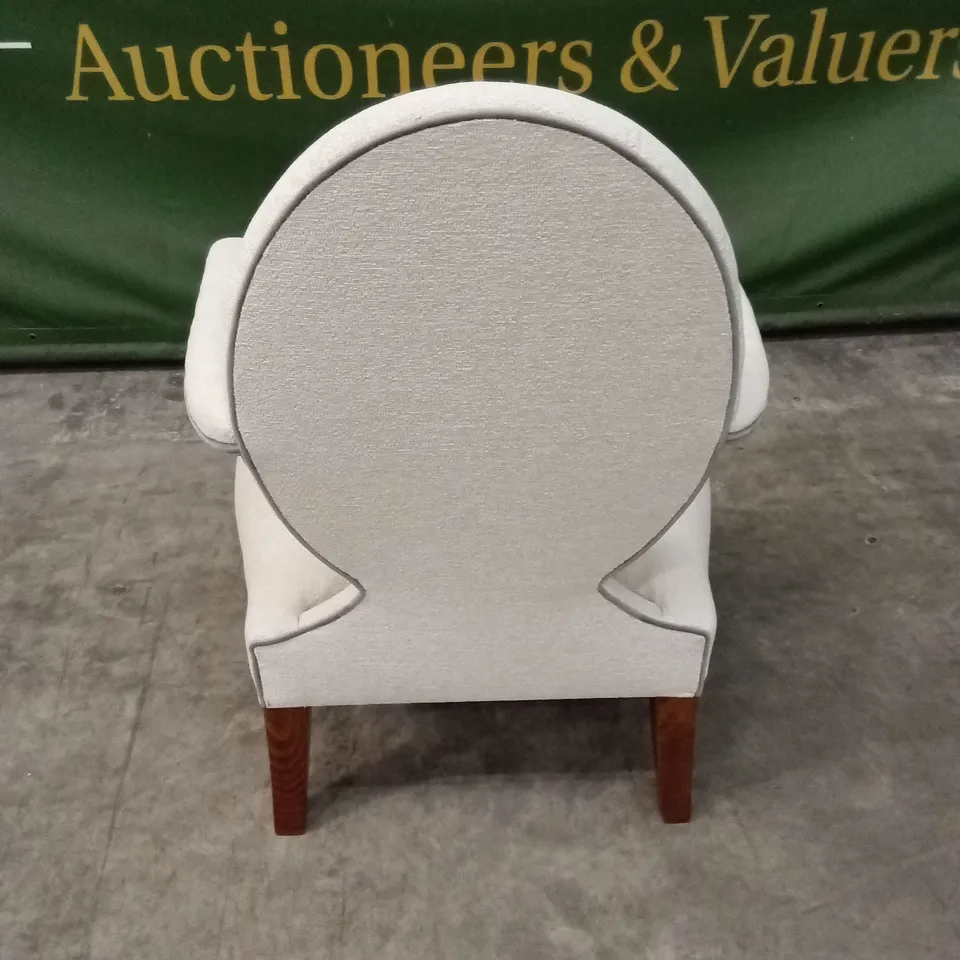 QUALITY HIGH-END DESIGNER FABRIC ACCENT CHAIR