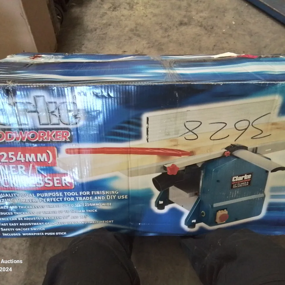 CLARKE WOODWORKER 10" (254MM) PLANER/THICKNESSER 