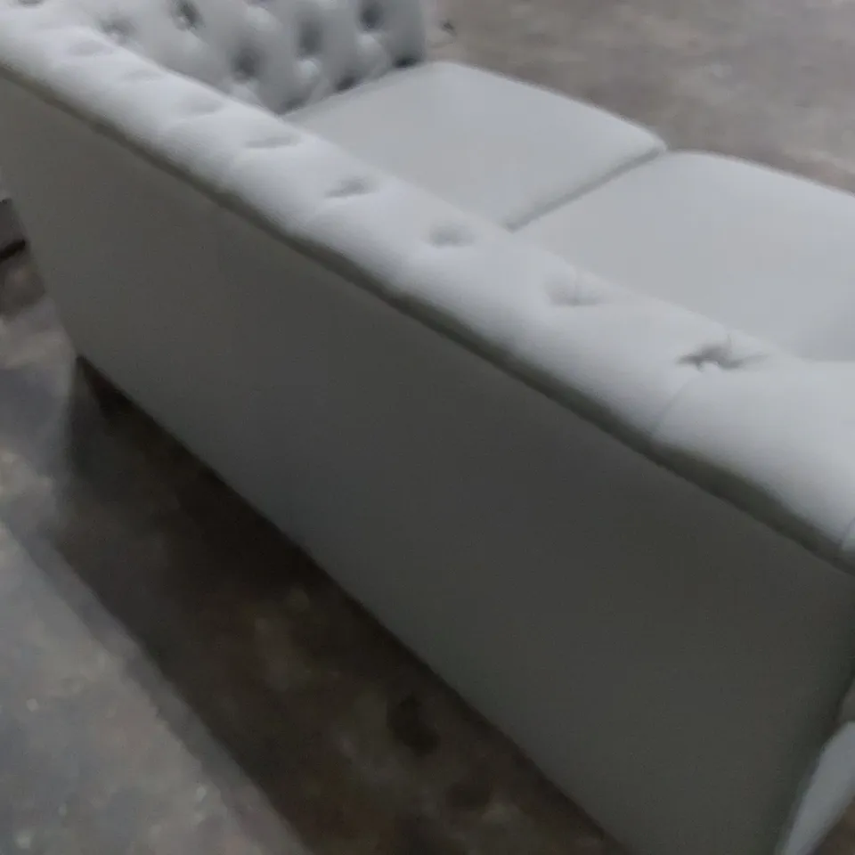 DESIGNER CHESTERFIELD TWO SEATER SOFA LIGHT GREY LEATHER 