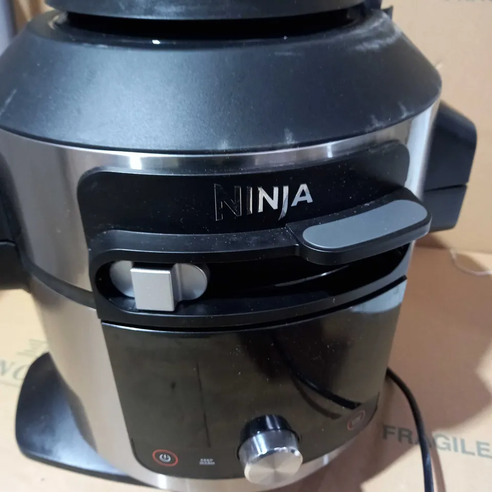 NINJA FOODI SMARTLID MULTI COOKER