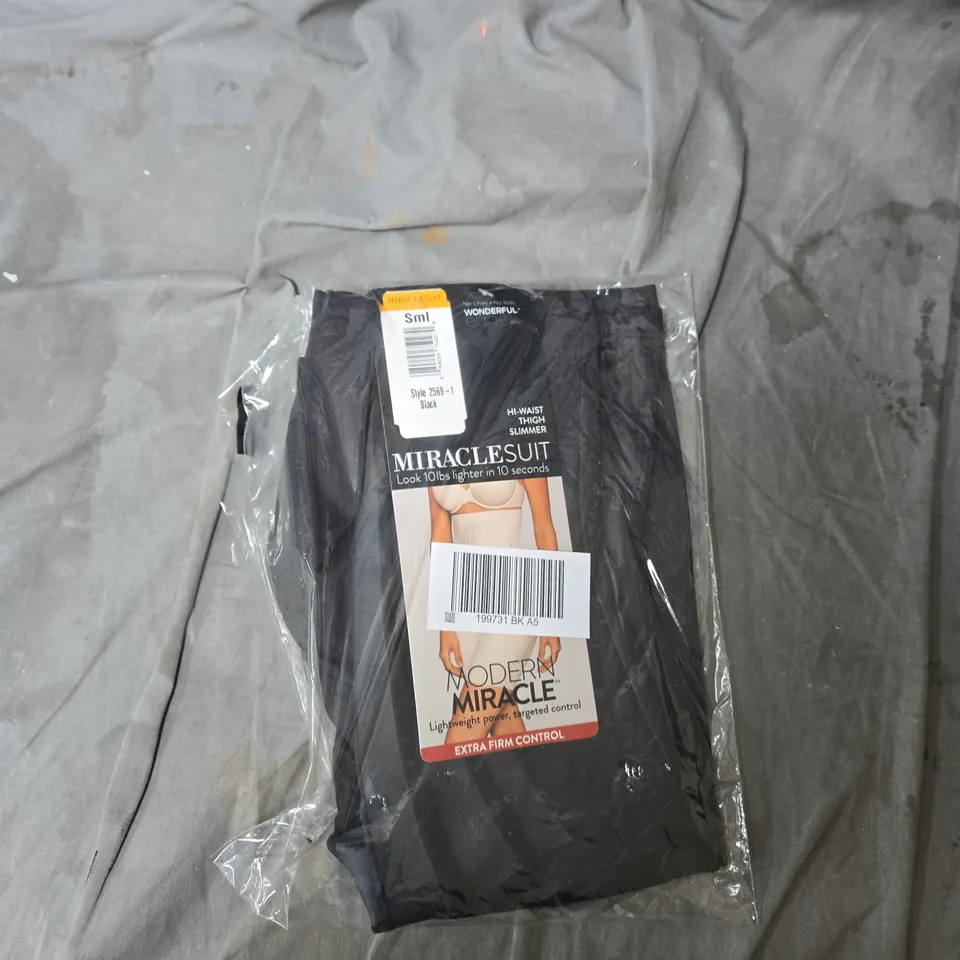 BOX OF APPROXIMATELY 35 MIXED CLOTHING ITEMS INCLUDING: IZABEL LONDON DRESSES, FLORAL FLARES AND MIRACLE SUIT 