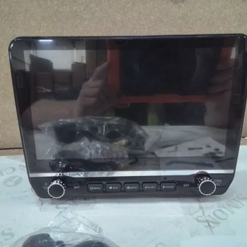 BOXED CAR ANDROID MULTIMEDIA INTERFACE SYSTEM 
