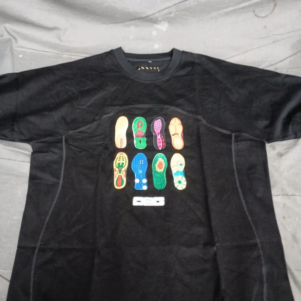 DIRTBAG BLACK T-SHIRT WITH COLOURFUL SOLE GRAPHIC – UK M