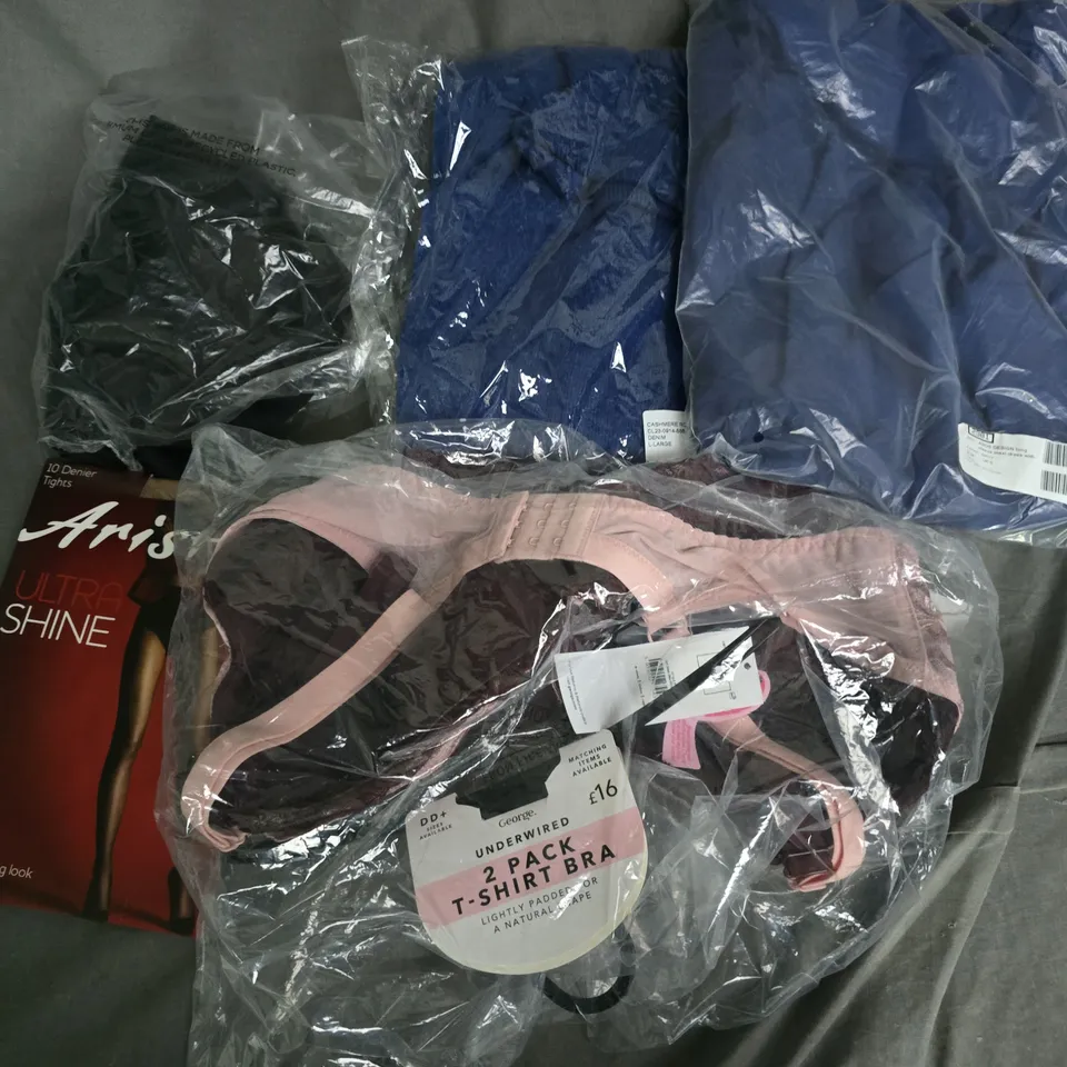 APPROXIMATELY 30 ASSORTED CLOTHING ITEMS IN VARIOUS SIZES, STYLES & COLOURS TO INCLUDE BRANDS SUCH AS GEORGE, TOPSHOP, ARISTOO, ETC - COLLECTION ONLY