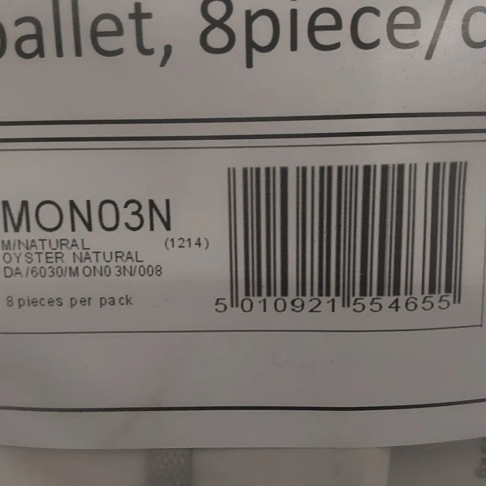 PALLET TO CONTAIN APPROX 32 X PACKS OF JOHNSON TILES MODERN OYSTER NATURAL PORCELAIN FLOOR & WALL TILES - 8 TILES PER PACK // TILE SIZE: 600 x 300 x 10mm