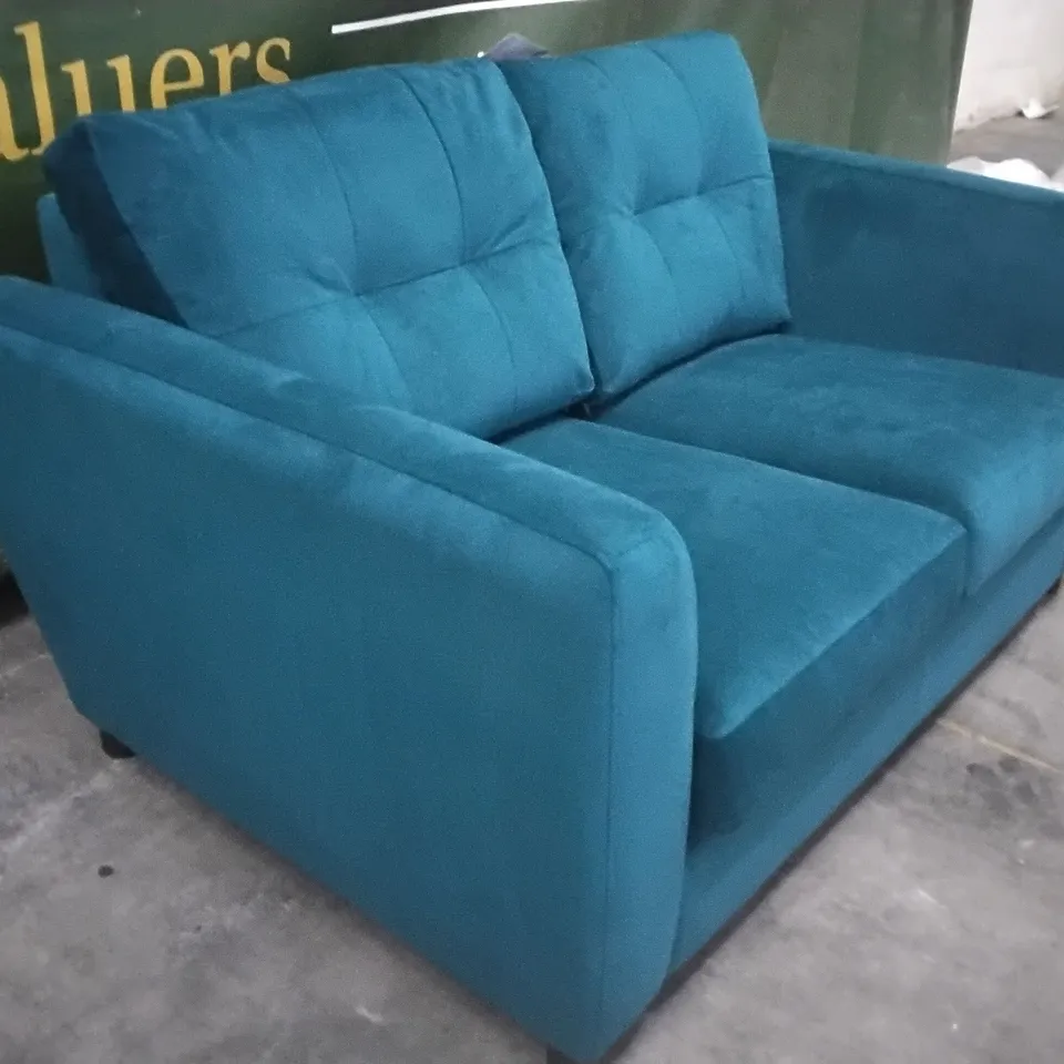 QUALITY BRITISH DESIGNER LOUNGE CO. HOLLY DRAGON EYE FABRIC TWO SEATER SOFA 