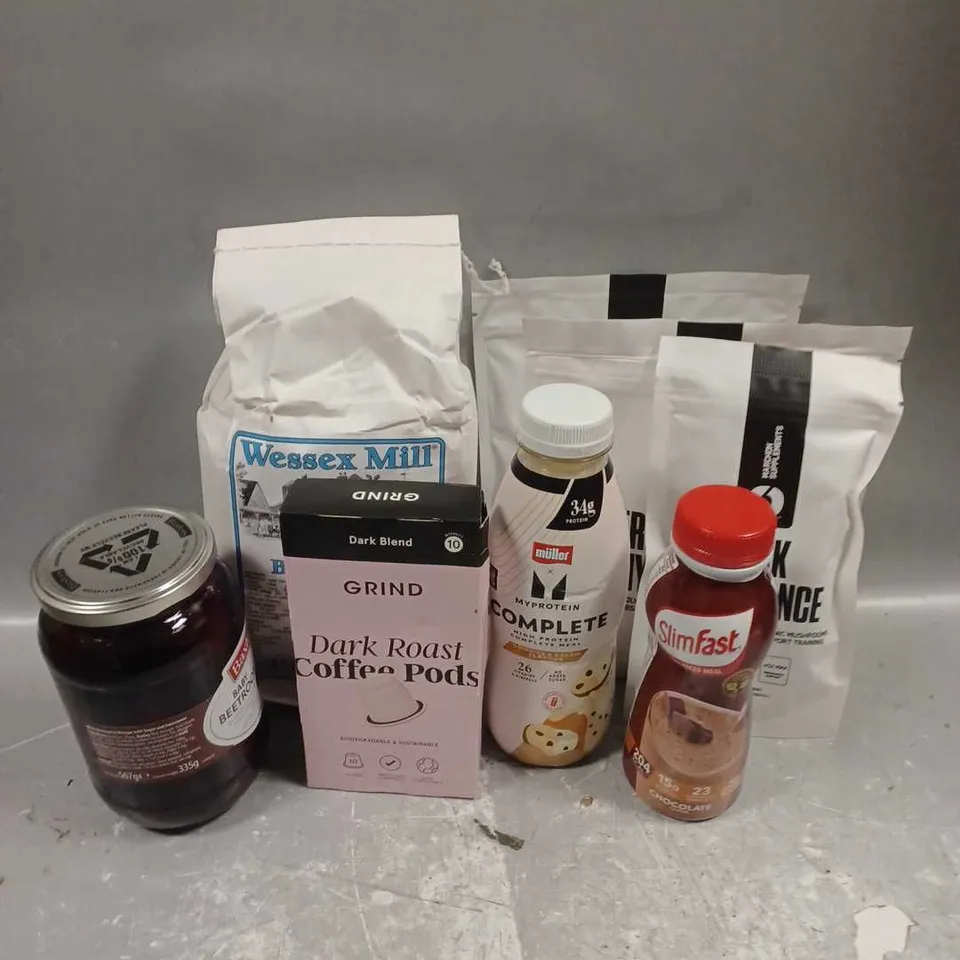 APPROXIMATELY 10 ASSORTED FOOD & DRINK ITEMS TO INCLUDE - WESSEX MILL BREAD FLOUR - MARCHON SUPPLEMENTS PERFORMANCE HYDRATION POWDER IN SOUR WATERMELON - SLIMFAST CHOCOLATE - ETC - COLLECTION ONLY