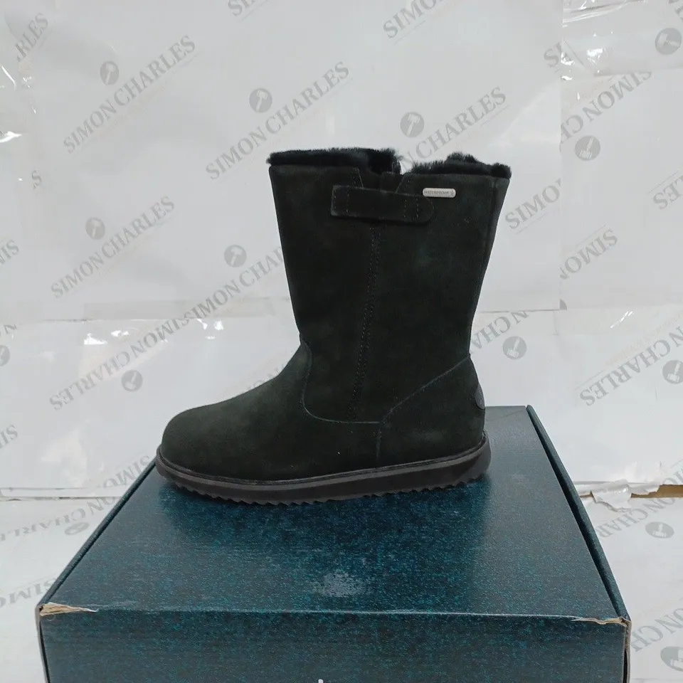 BOXED EMU AUSTRALIA BLACK ELECTRA BOOTS- SIZE 7 