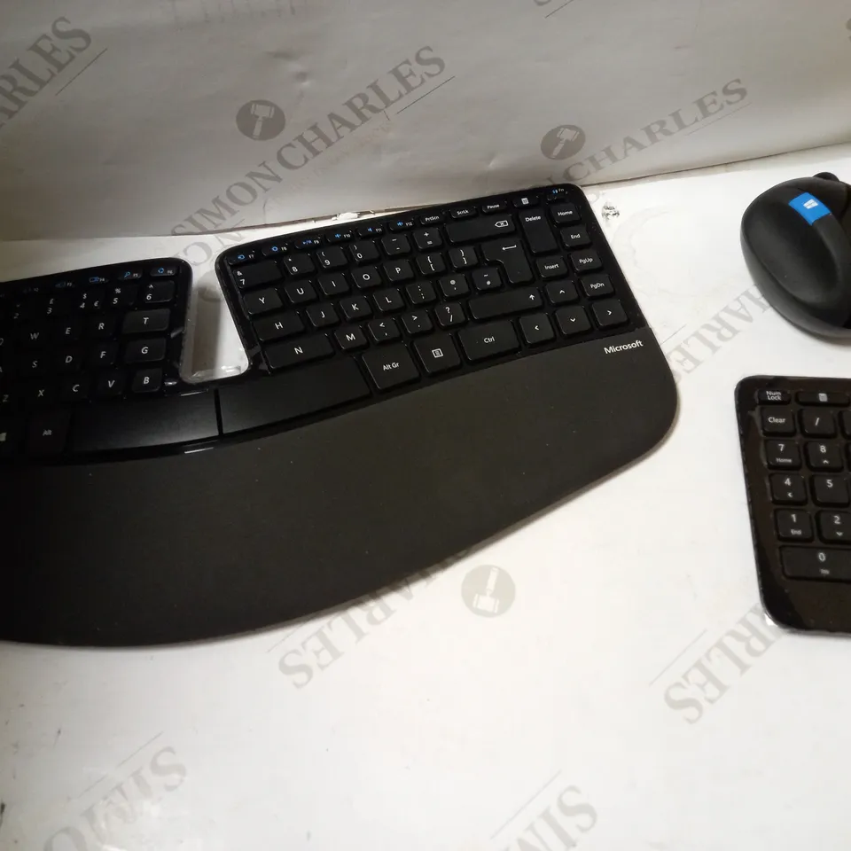 MICROSOFT SCULPT ERGONOMIC DESKTOP KEYBOARD