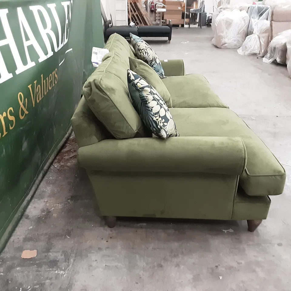 QUALITY BRITISH MANUFACTURED DESIGNER THE LOUNGE CO. BRONWYN 4 SEATER SOFA(PILLOW BACK) TRIMOS TRIBAL TILE MOSS WOO160/O