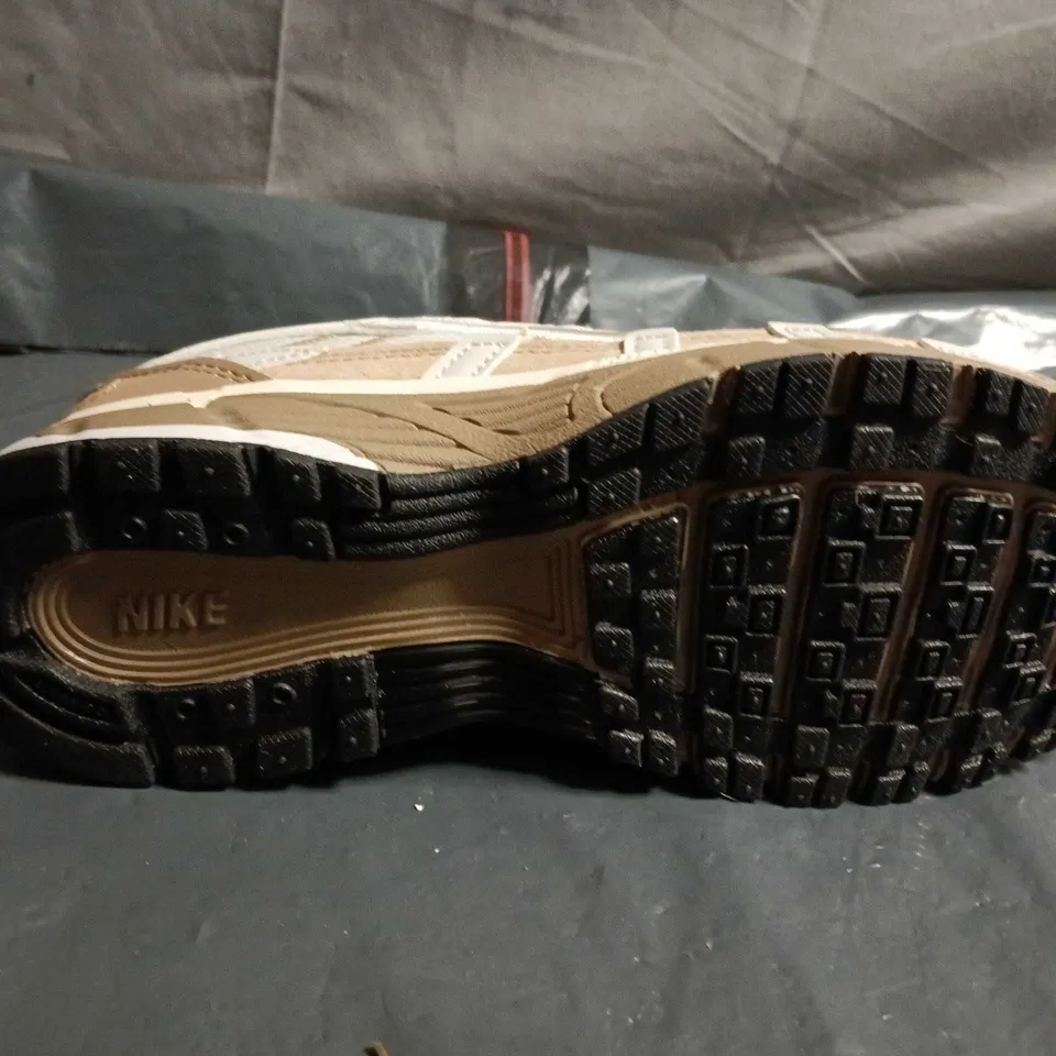 NIKE P6000 TRAINERS - UK SIZE 4