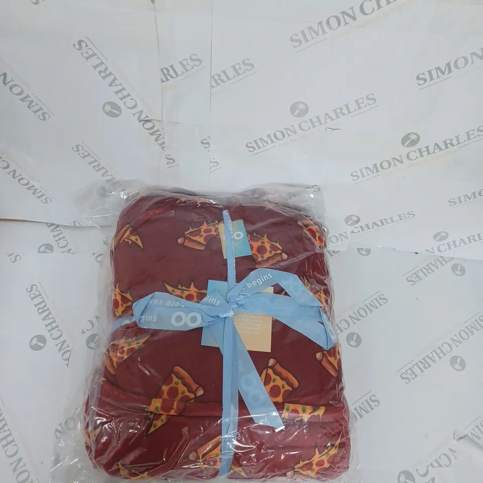 OODIE OVERSIZED WEARABLE BLANKET - PIZZA PATTERN 